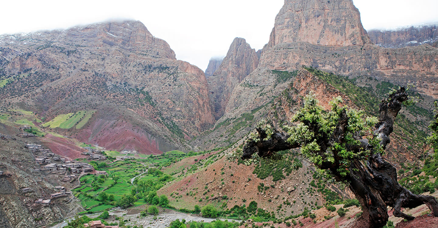 Grimper sur des murs naturels à Béni-Mellal